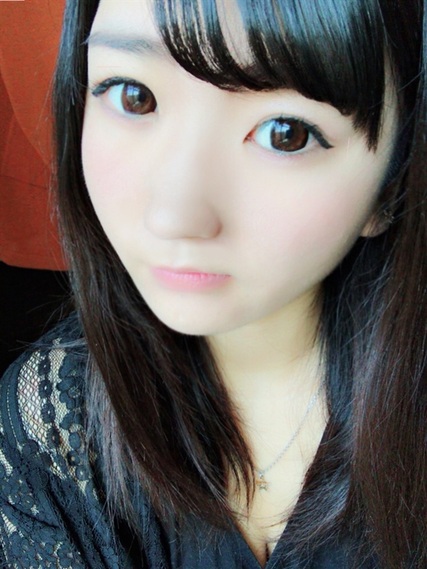 まりな(18歳、B:88、W:58、H:89)