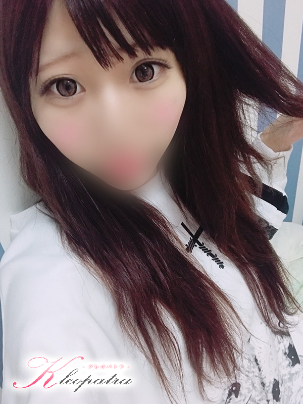 ゆき(19歳、B:81、W:55、H:82)