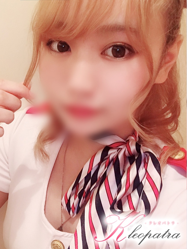 すずの(20歳、B:86、W:58、H:87)