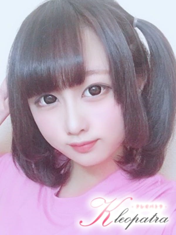 せな(18歳、B:86、W:56、H:84)