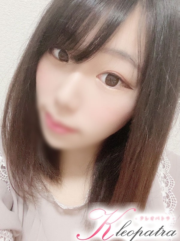 たまき(20歳、B:86、W:56、H:86)