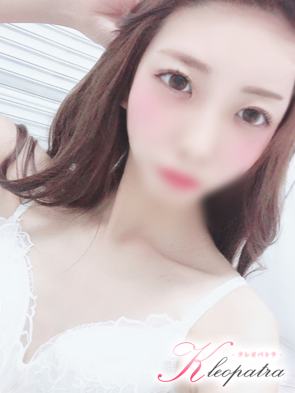 みら(22歳、B:84、W:55、H:83)