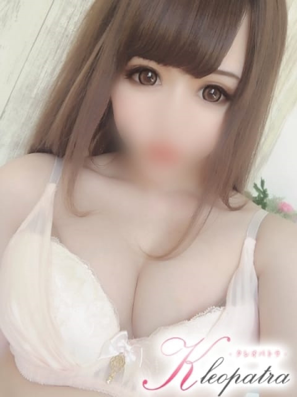 しずか(21歳、B:87、W:57、H:85)