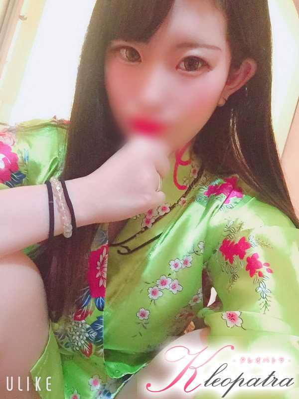 ちあき(20歳、B:96、W:57、H:88)