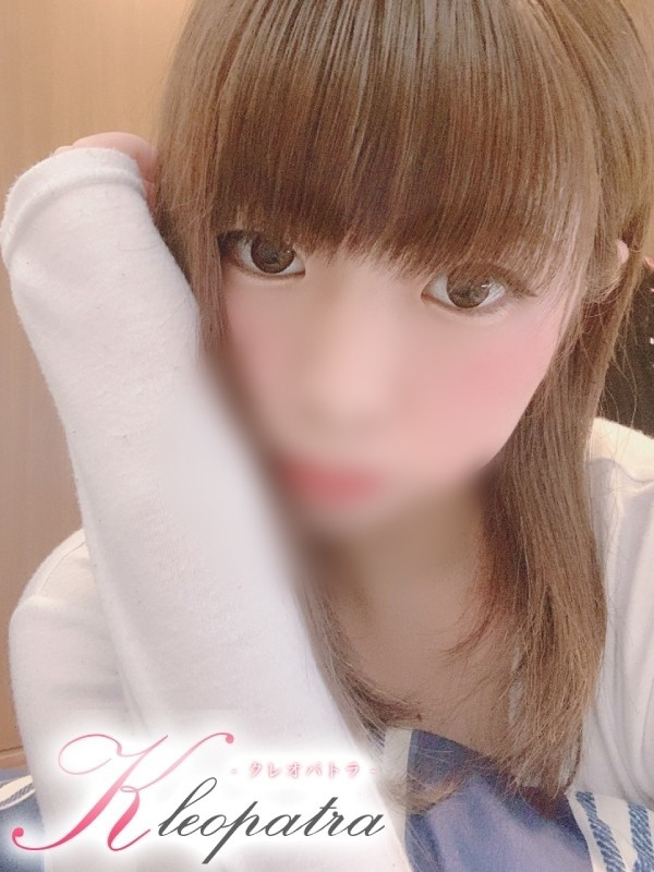 なのか(20歳、B:87、W:57、H:85)