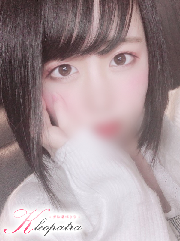 かぐら(22歳、B:90、W:57、H:88)