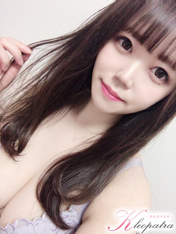 ねる(21歳、B:86、W:56、H:85)