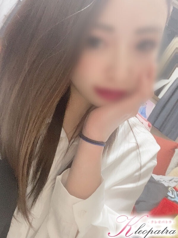 みゆ(19歳、B:84、W:57、H:86)