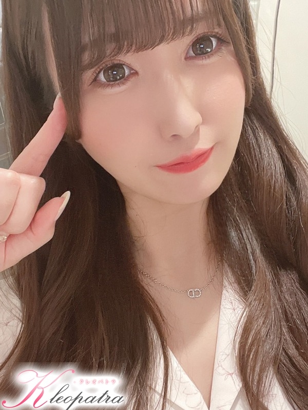 りか(20歳、B:86、W:56、H:87)