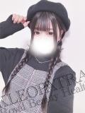 かや★アイドル系ロリ美少女(19歳、B:85、W:54、H:86)